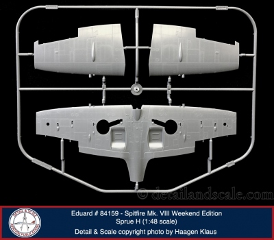 Eduard-48-Spitfire-Mk.-VIII-Weekend_03