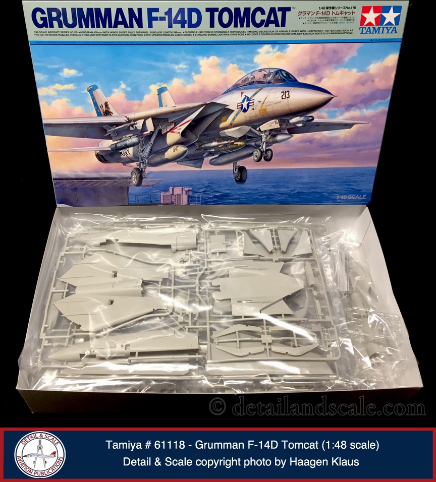 Tamiya Grumman F-14D Tomcat - 1:48 Scale % - Detail and Scale tail