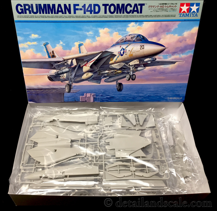 Tamiya Grumman F-14D Tomcat - 1:48 Scale % - Detail and Scale tail & Scale